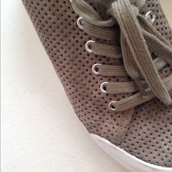 Rag & Bone Standard Issue Suede Perforated Sneaker - Picture 4 of 8